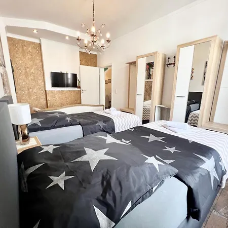 Apartment Newyork Fuer 4 Mit Kueche Und Wifi